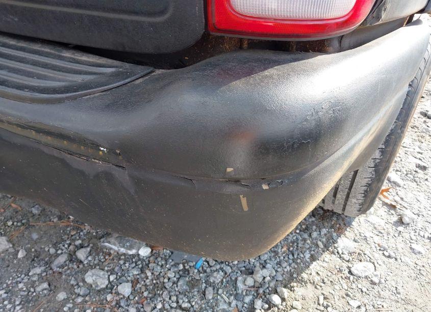 Photo 17 of 2000 Dodge Durango (VIN 1B4HR28Y8YF145470)