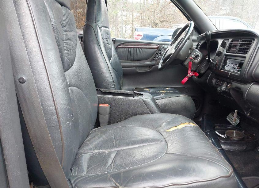 Photo 5 of 2000 Dodge Durango (VIN 1B4HR28Y8YF145470)