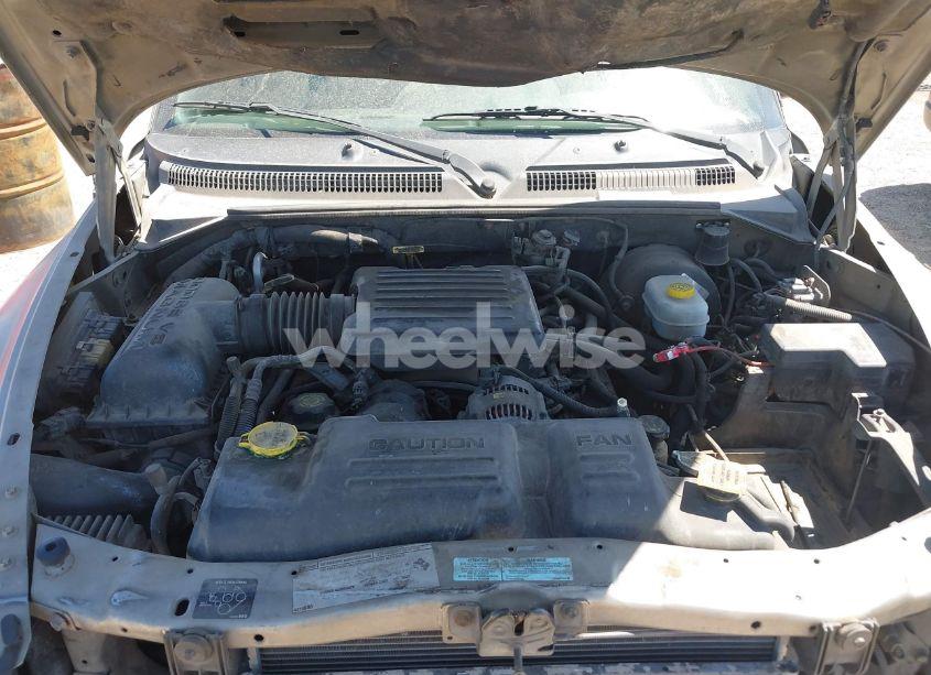 Photo 10 of 2000 Dodge Durango (VIN 1B4HS28N0YF118516)