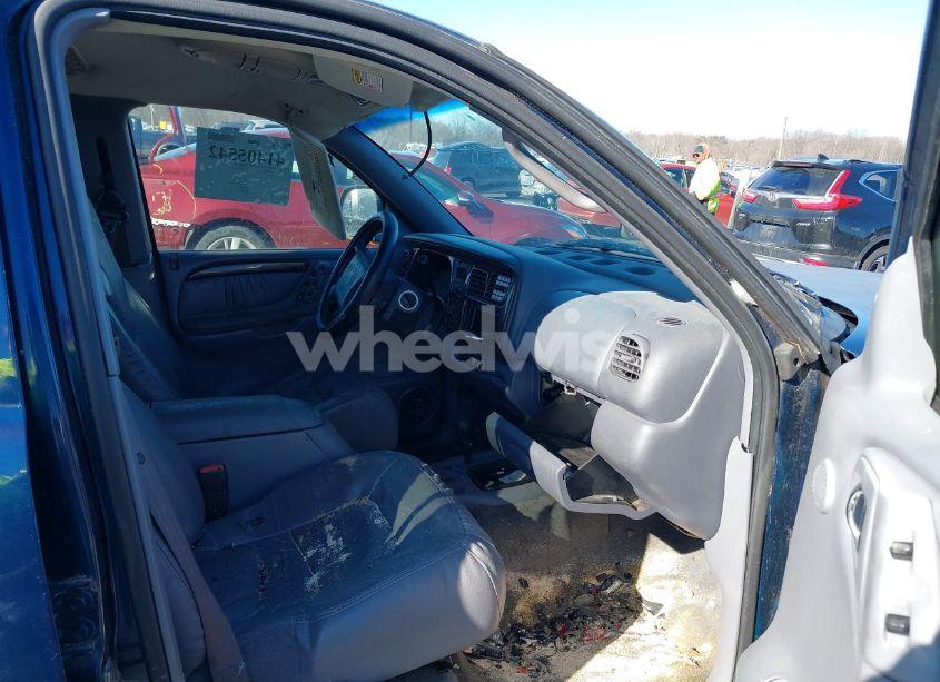 Photo 5 of 2000 Dodge Durango (VIN 1B4HS28N2YF161724)