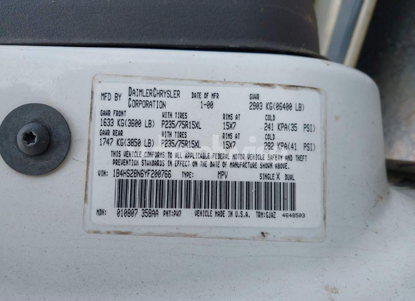 Photo 9 of 2000 Dodge Durango (VIN 1B4HS28N6YF200766)