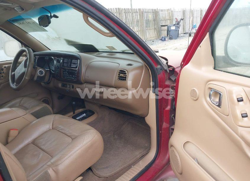 Photo 5 of 2000 Dodge Durango (VIN 1B4HS28N6YF243939)