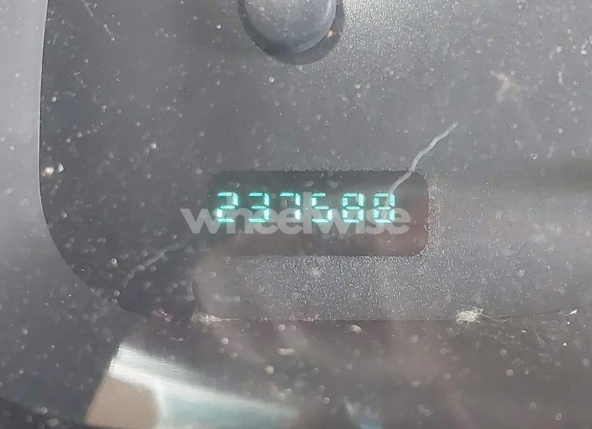 Photo 7 of 2000 Dodge Durango (VIN 1B4HS28N6YF243939)