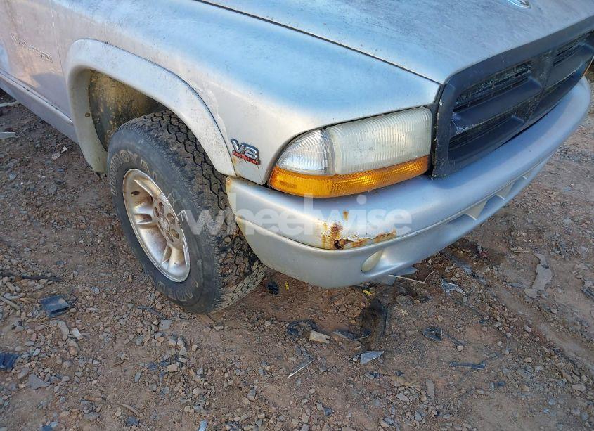 Photo 13 of 2000 Dodge Durango (VIN 1B4HS28N7YF138195)