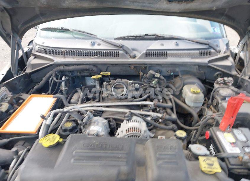 Photo 10 of 2000 Dodge Durango (VIN 1B4HS28N8YF267935)