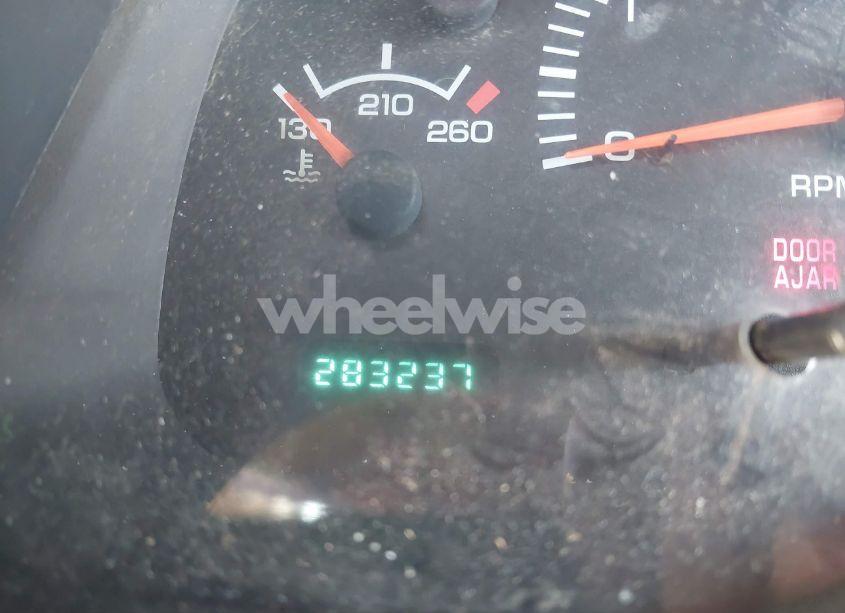 Photo 7 of 2000 Dodge Durango (VIN 1B4HS28Z0YF170313)