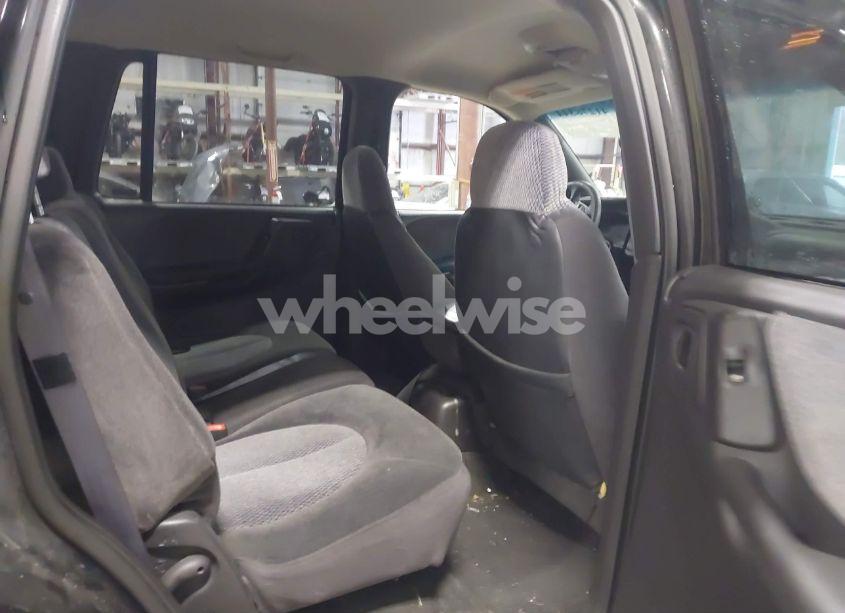 Photo 8 of 2000 Dodge Durango (VIN 1B4HS28Z1YF104689)