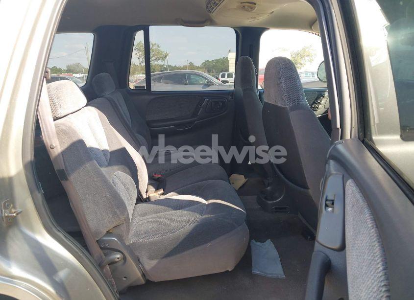 Photo 8 of 2000 Dodge Durango (VIN 1B4HS28Z1YF289777)