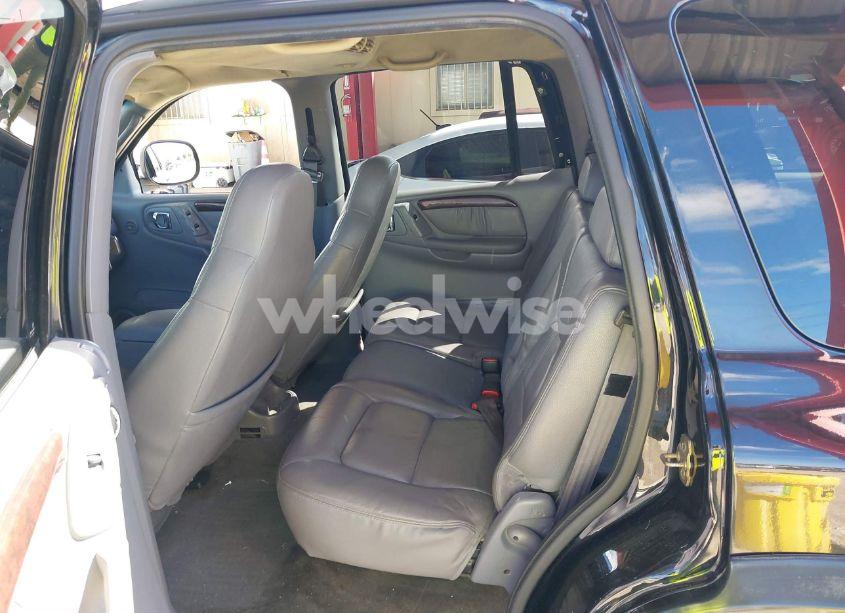 Photo 8 of 2000 Dodge Durango (VIN 1B4HS28Z6YF228263)