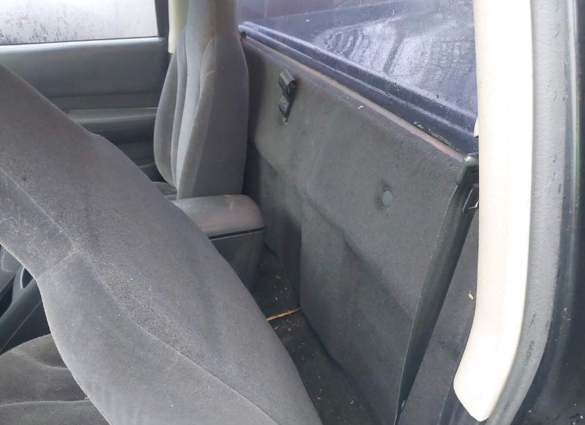 Photo 8 of 2002 Dodge Dakota (VIN 1B7FL16X02S658694)