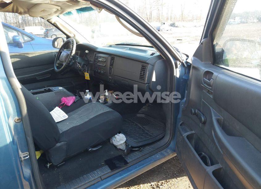 Photo 5 of 2002 Dodge Dakota (VIN 1B7FL16X92S663618)