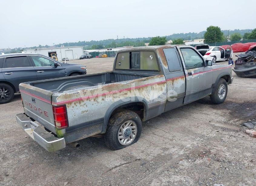 Photo 4 of 1992 Dodge Dakota (VIN 1B7FL23X1NS640431)