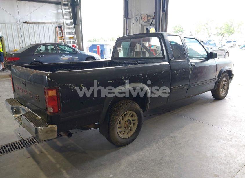Photo 4 of 1993 Dodge Dakota (VIN 1B7FL23X1PS160537)