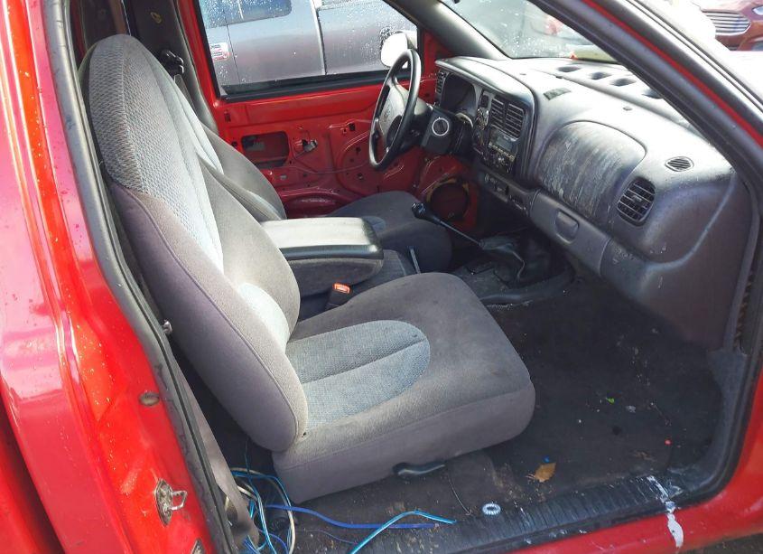 Photo 8 of 1999 Dodge Dakota SPORT (VIN 1B7FL26P0XS299098)