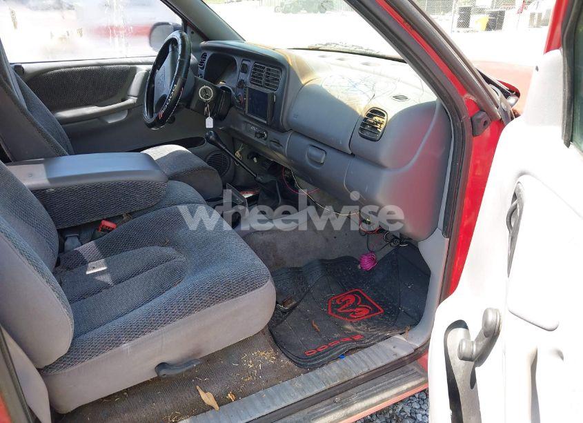 Photo 5 of 1998 Dodge Dakota SPORT (VIN 1B7FL26P8WS631173)