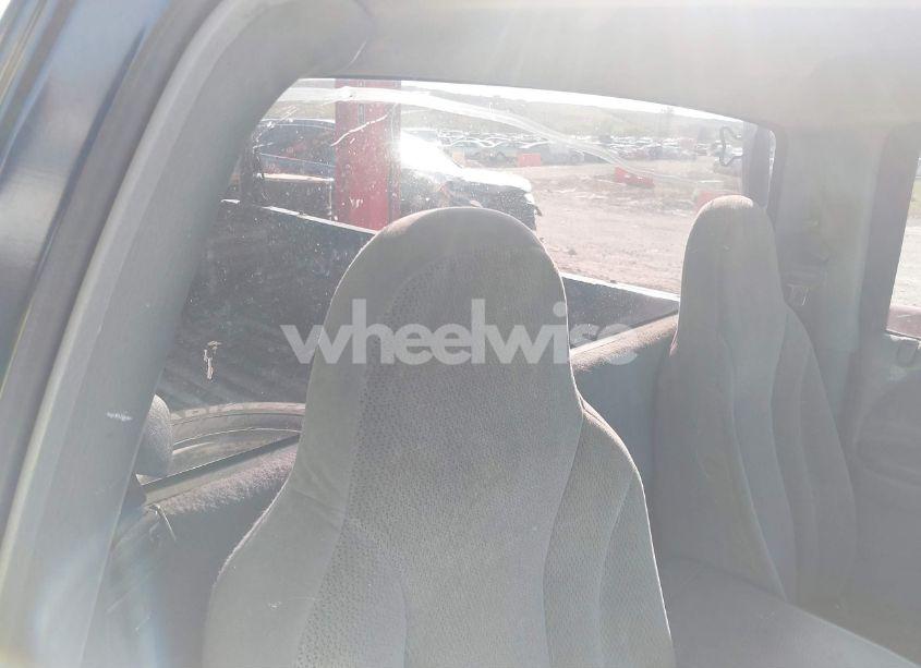 Photo 8 of 2000 Dodge Dakota SLT/SPORT (VIN 1B7FL26X5YS739995)