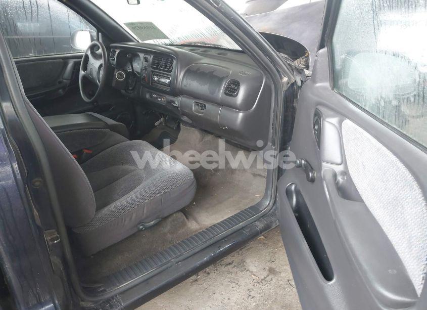 Photo 5 of 1998 Dodge Dakota SLT/SPORT (VIN 1B7FL26Y3WS559713)