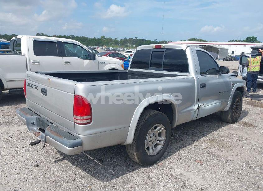 Photo 4 of 2002 Dodge Dakota SPORT (VIN 1B7FL36NX2S522194)