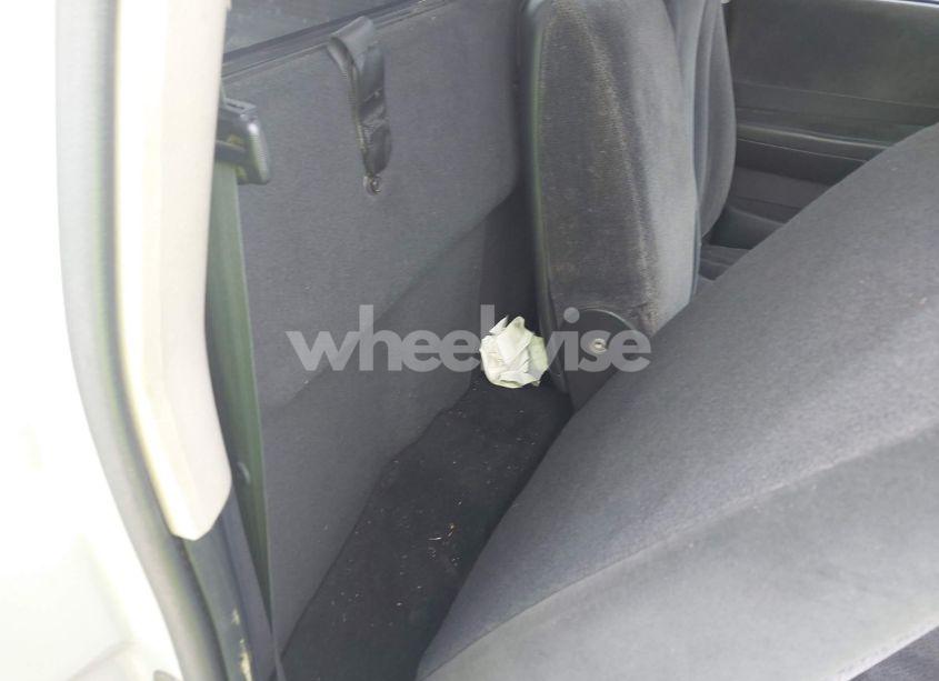 Photo 8 of 2002 Dodge Dakota SPORT (VIN 1B7FL36NX2S522194)