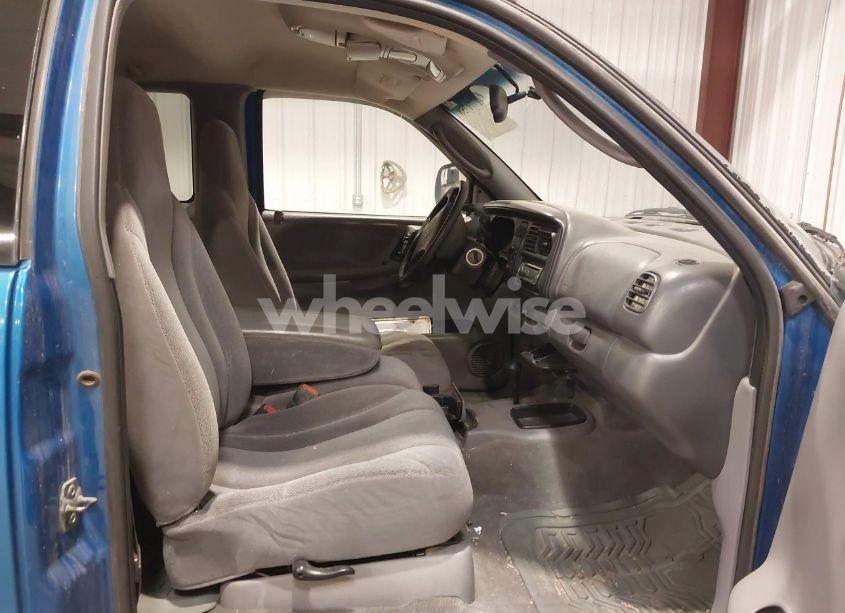 Photo 5 of 2000 Dodge Dakota SLT/SPORT (VIN 1B7GG22N3YS639309)