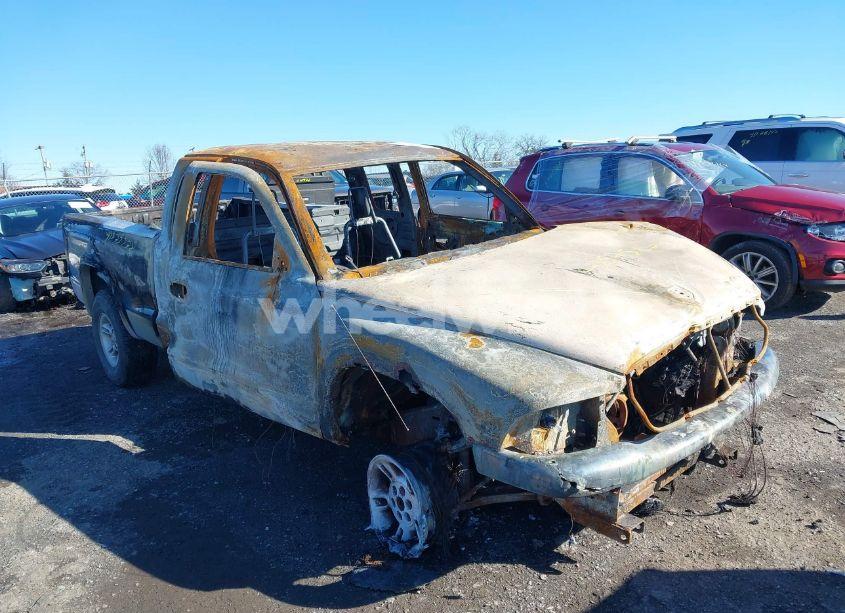 2000 Dodge Dakota SLT/SPORT (VIN 1B7GG22N5YS643703) main photo