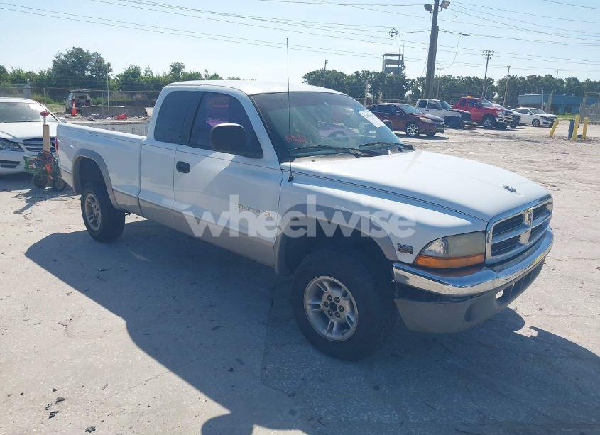 2000 Dodge Dakota SLT/SPORT (VIN 1B7GG22N8YS530697) main photo