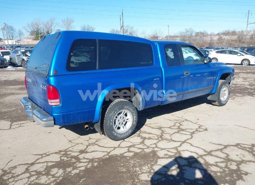 Photo 4 of 1999 Dodge Dakota SLT/SPORT (VIN 1B7GG22X7XS301900)