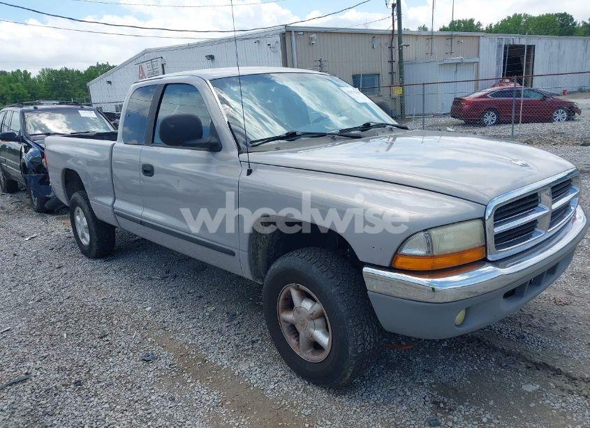2000 Dodge Dakota SLT/SPORT (VIN 1B7GG22X9YS744843) main photo