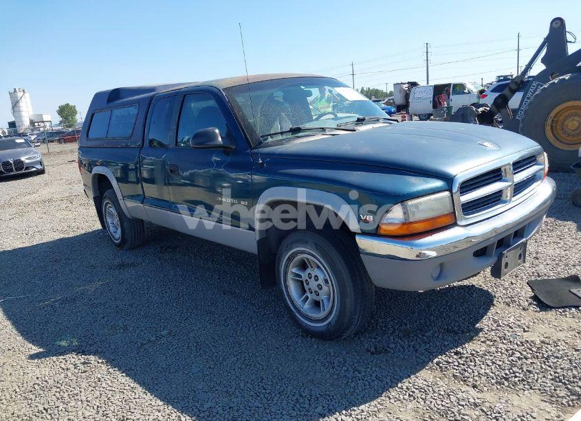 1999 Dodge Dakota SLT/SPORT (VIN 1B7GG22Y2XS157214) main photo