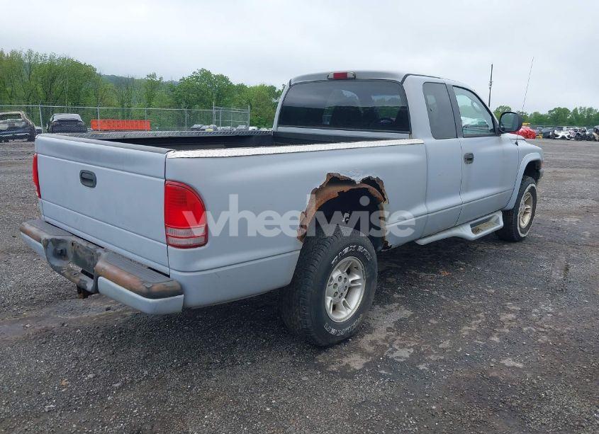Photo 4 of 1999 Dodge Dakota SLT/SPORT (VIN 1B7GG22Y7XS235244)