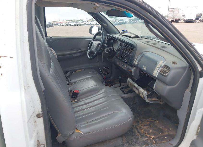 Photo 5 of 2000 Dodge Dakota SLT/SPORT (VIN 1B7GG26X8YS741068)