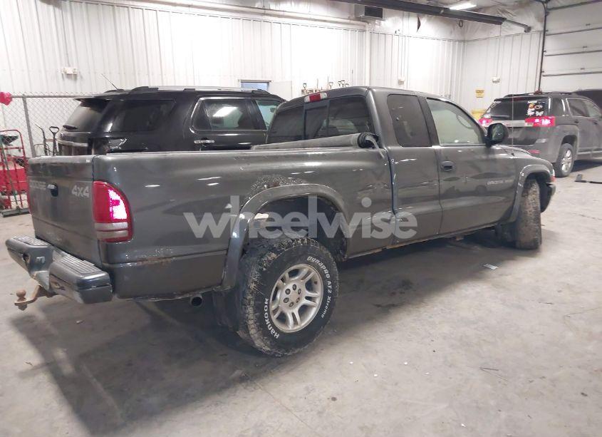 Photo 4 of 2002 Dodge Dakota SPORT (VIN 1B7GG32N32S509012)