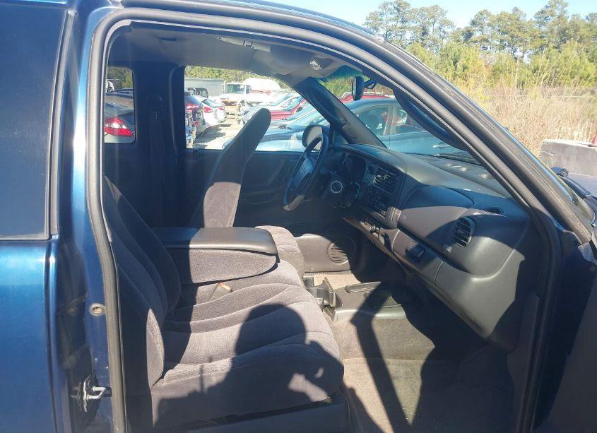 Photo 5 of 2000 Dodge Dakota SLT/SPORT (VIN 1B7GL22N3YS523698)