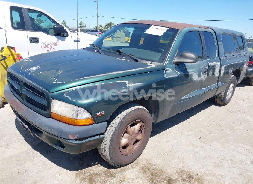 Photo 2 of 2000 Dodge Dakota SLT/SPORT (VIN 1B7GL22X0YS524339)