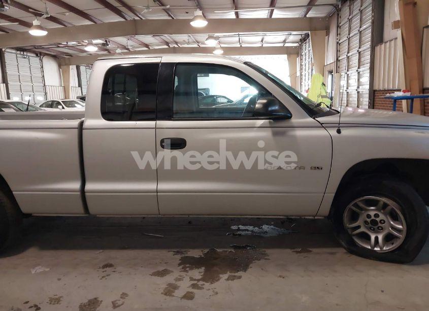 Photo 13 of 2001 Dodge Dakota SLT/SPORT (VIN 1B7GL22X21S114969)
