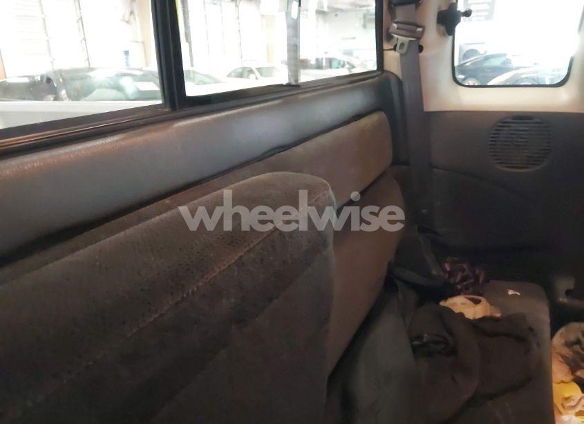 Photo 8 of 2001 Dodge Dakota SLT/SPORT (VIN 1B7GL22X21S114969)