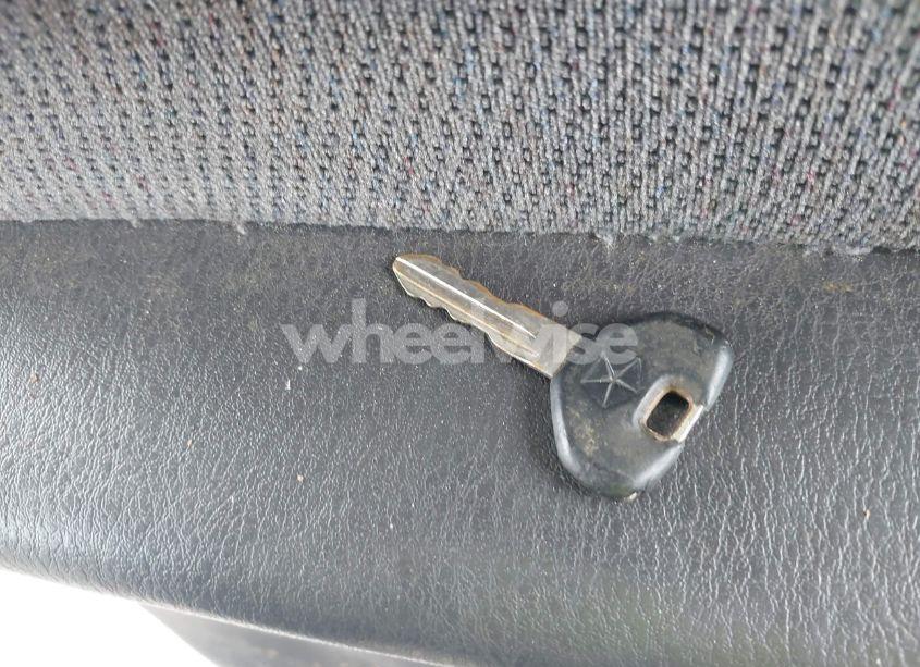 Photo 11 of 2000 Dodge Dakota SLT/SPORT (VIN 1B7GL22X2YS587779)