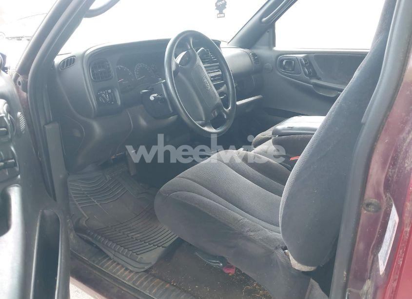 Photo 5 of 2000 Dodge Dakota SLT/SPORT (VIN 1B7GL22X2YS587779)