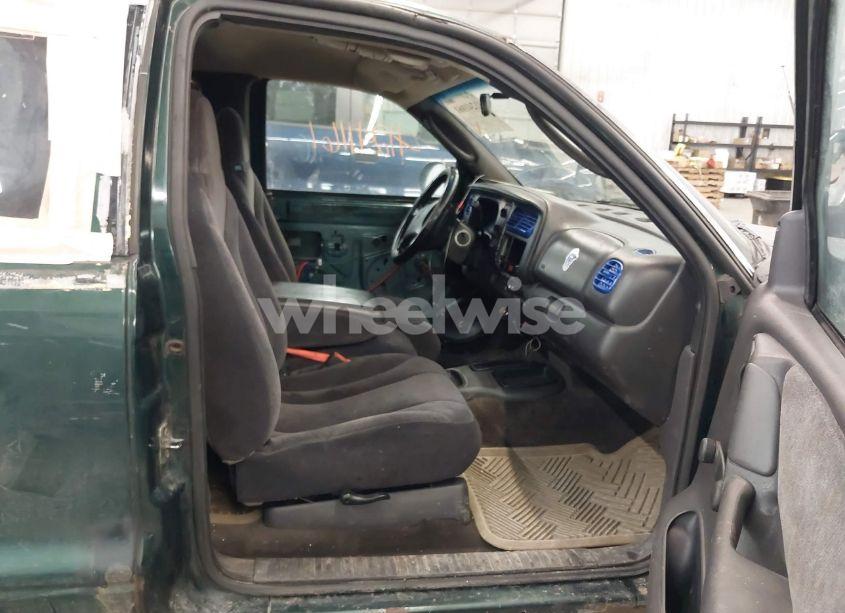 Photo 5 of 2000 Dodge Dakota SLT/SPORT (VIN 1B7GL22X4YS628395)