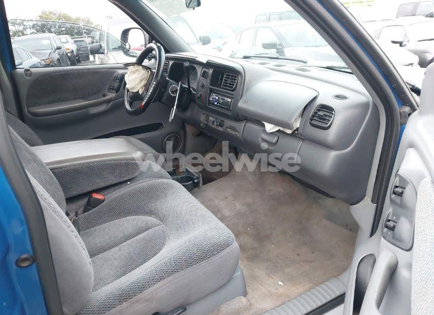 Photo 5 of 1999 Dodge Dakota SLT/SPORT (VIN 1B7GL22X7XS145935)