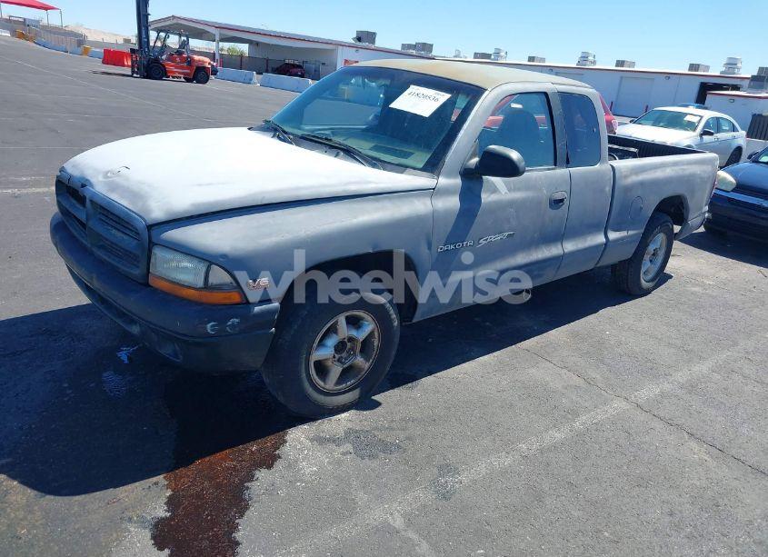 Photo 2 of 1999 Dodge Dakota SLT/SPORT (VIN 1B7GL22X7XS220665)