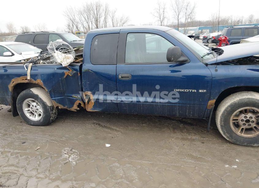 Photo 13 of 2000 Dodge Dakota SLT/SPORT (VIN 1B7GL22X8YS553040)