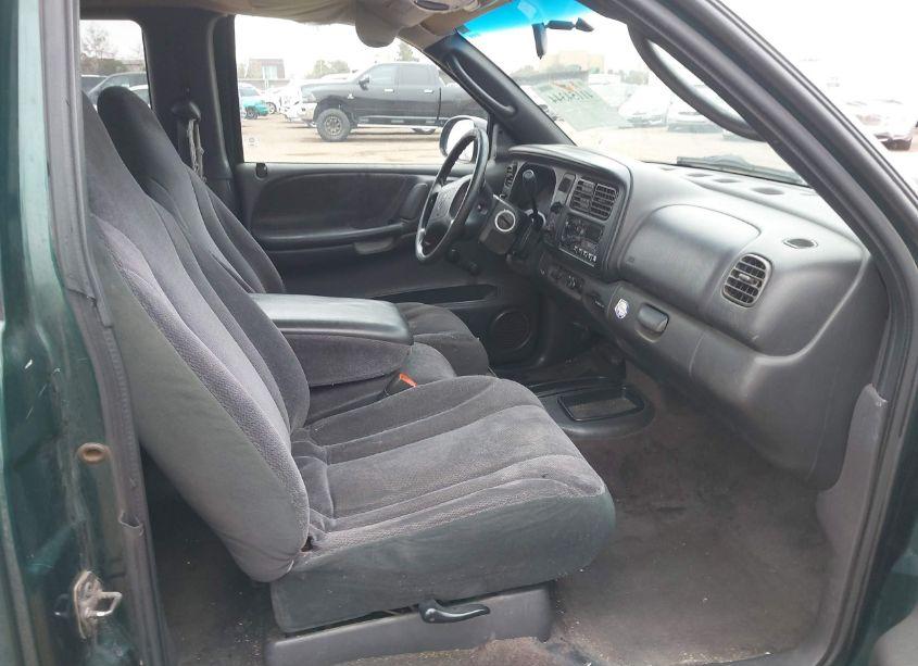 Photo 5 of 2000 Dodge Dakota SLT/SPORT (VIN 1B7GL22X8YS637441)