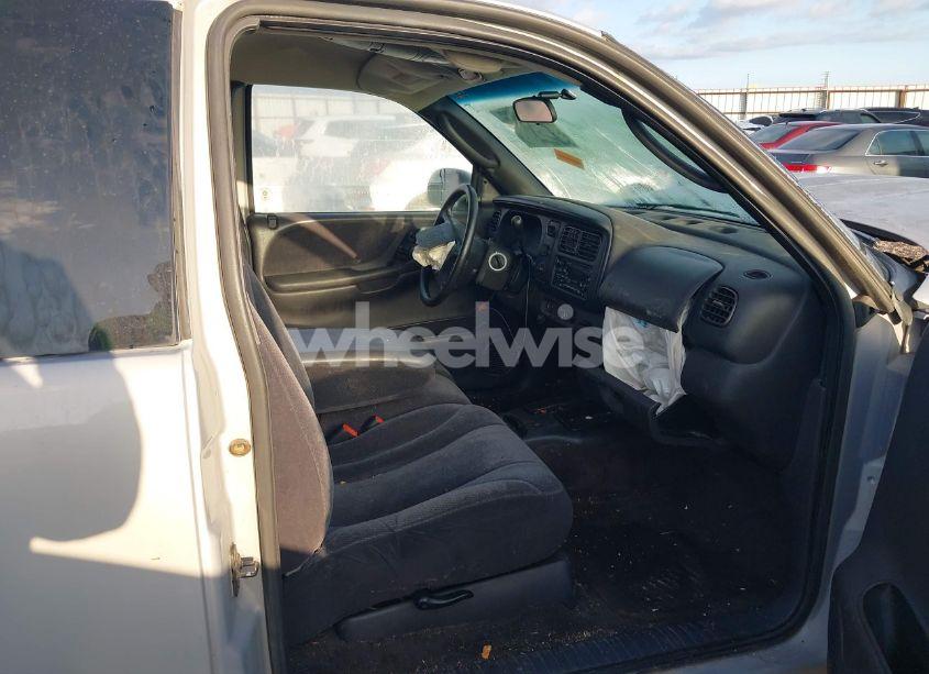 Photo 5 of 2000 Dodge Dakota SLT/SPORT (VIN 1B7GL22X9YS635150)