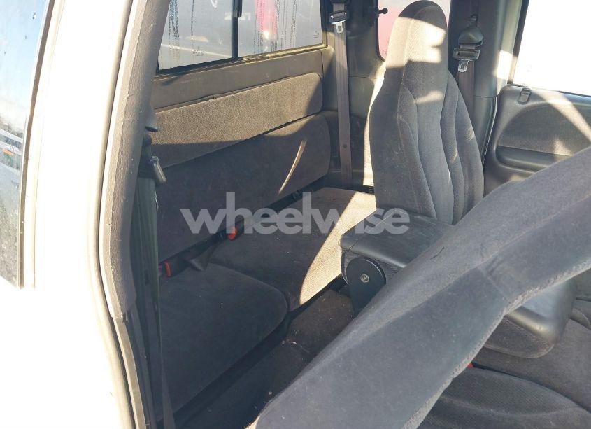 Photo 8 of 2000 Dodge Dakota SLT/SPORT (VIN 1B7GL22X9YS635150)