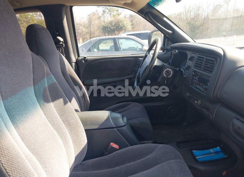 Photo 5 of 2000 Dodge Dakota SLT/SPORT (VIN 1B7GL22XXYS577744)