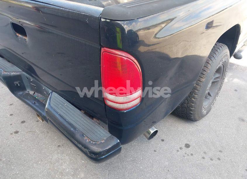 Photo 6 of 2000 Dodge Dakota SLT/SPORT (VIN 1B7GL22XXYS588291)