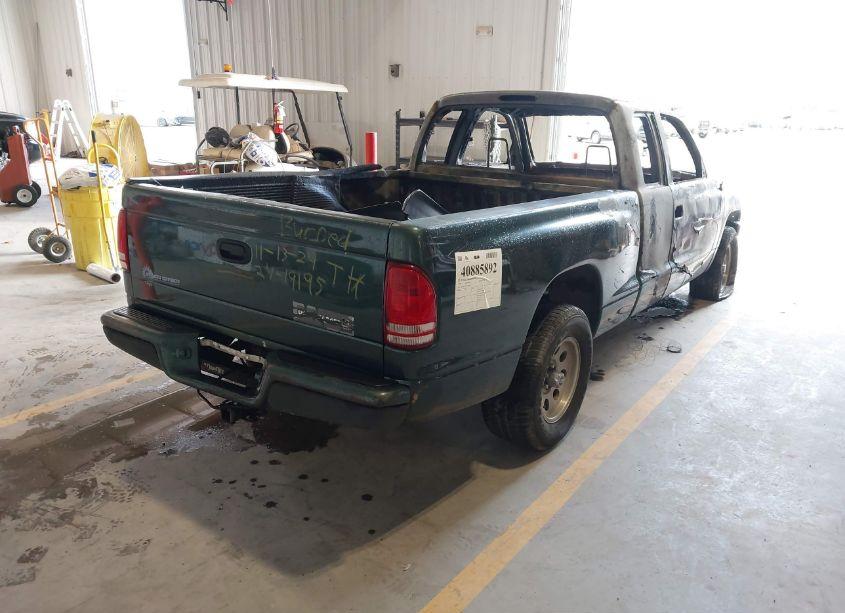 Photo 4 of 1999 Dodge Dakota SLT/SPORT (VIN 1B7GL22Y1XS303694)