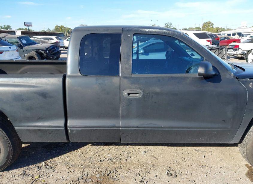 Photo 13 of 1999 Dodge Dakota SLT/SPORT (VIN 1B7GL22Y4XS244303)
