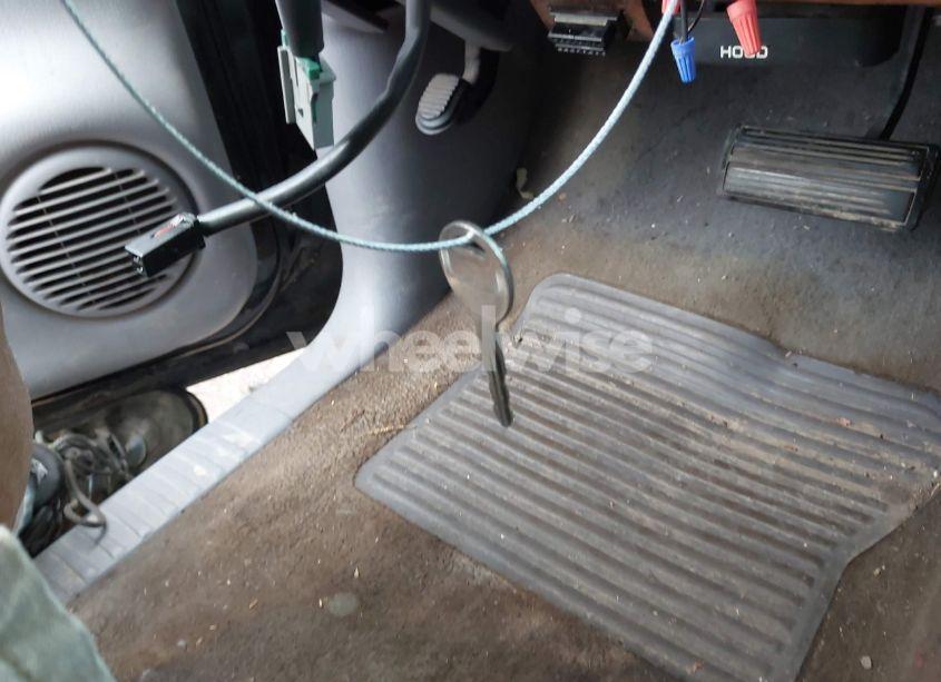 Photo 11 of 2000 Dodge Dakota SLT/SPORT (VIN 1B7GL2ANXYS684051)